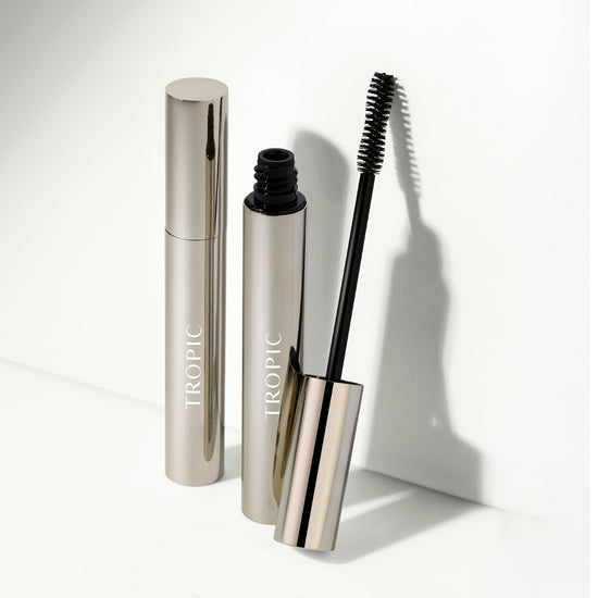 Fixing gel mascara in shade brown